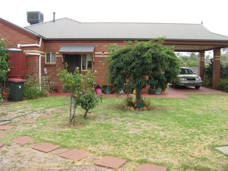 2 Leahy Court, Rochester VIC 3561