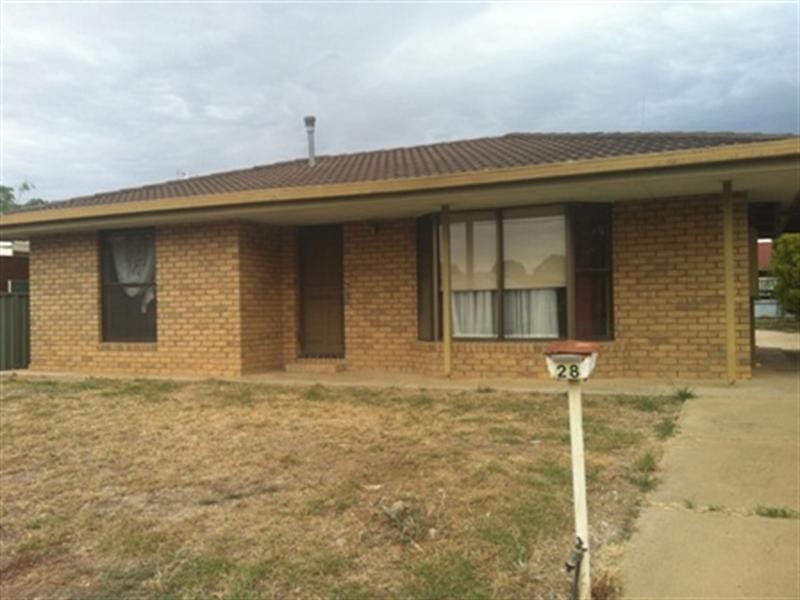 28 Campaspe Street, Rochester VIC 3561