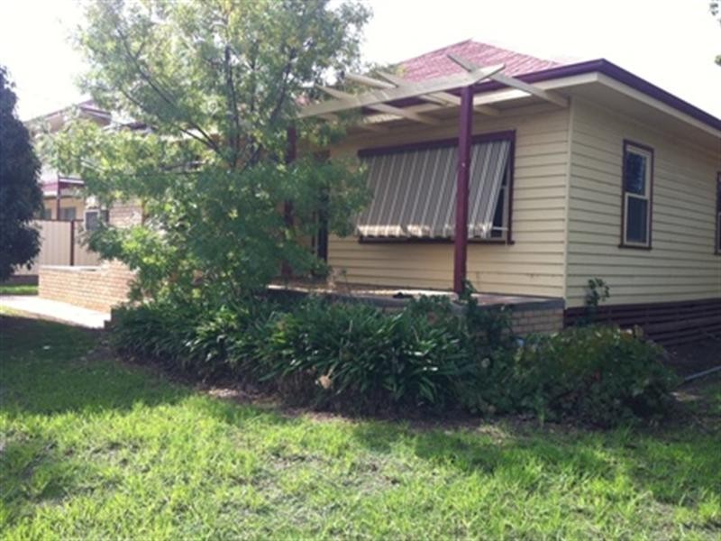 1 Mackay Street, Rochester VIC 3561