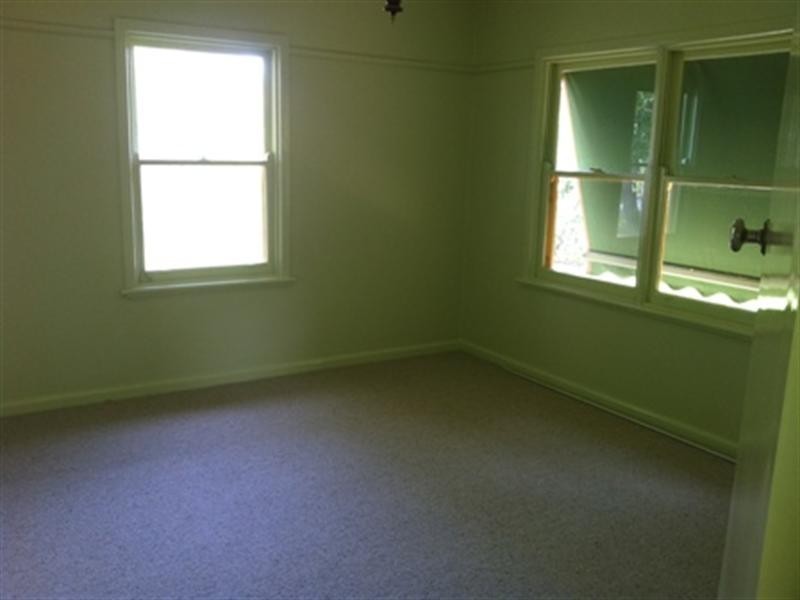 1 Mackay Street, Rochester VIC 3561