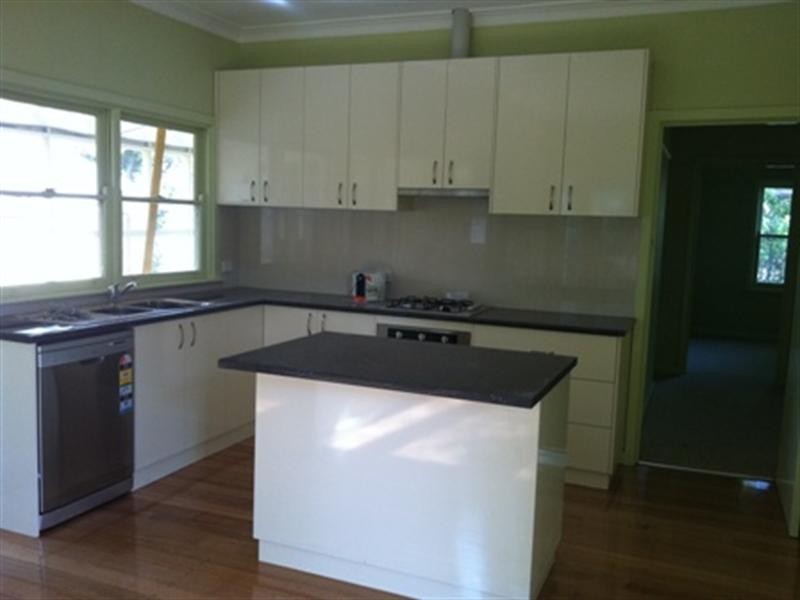 1 Mackay Street, Rochester VIC 3561