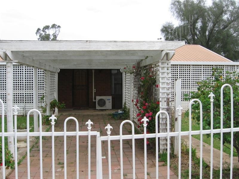 16 Margaret Street, Elmore VIC 3558