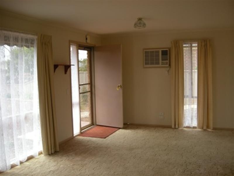 37 Francis Street, Rochester VIC 3561