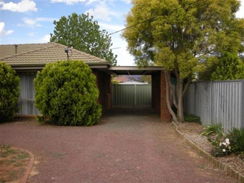 37 Francis Street, Rochester VIC 3561