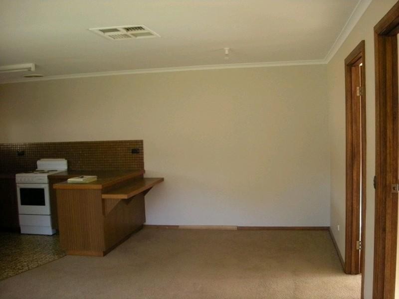 2/9 Fraser Street, Rochester VIC 3561