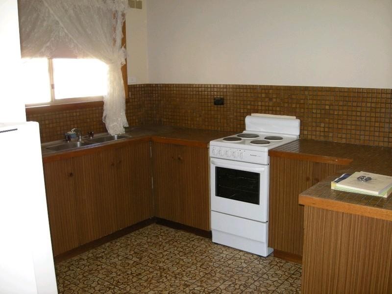 2/9 Fraser Street, Rochester VIC 3561