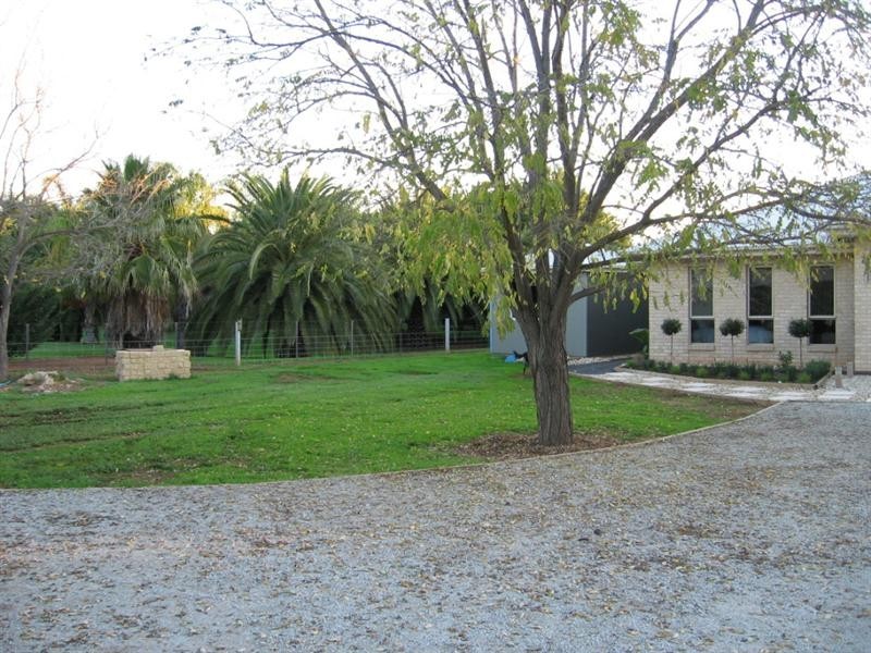 256 Cohen Road, Rochester VIC 3561