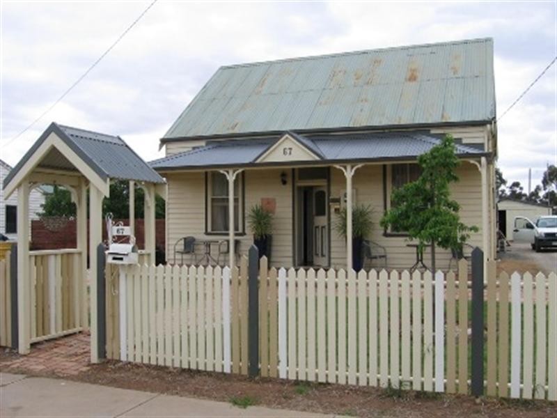 67 Dudley Street, Rochester VIC 3561