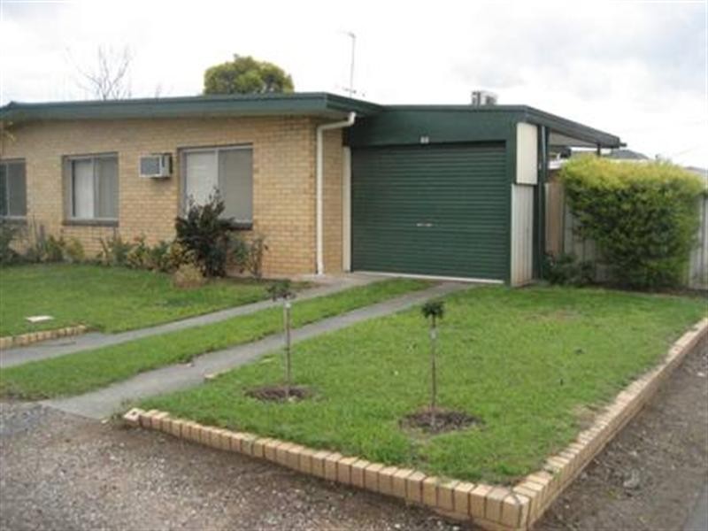 2/20 Fraser Street, Rochester VIC 3561