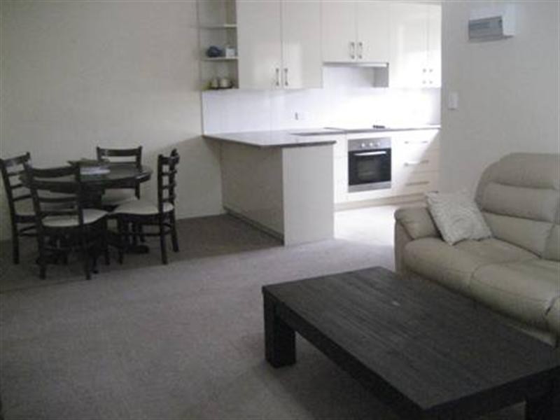 2/20 Fraser Street, Rochester VIC 3561