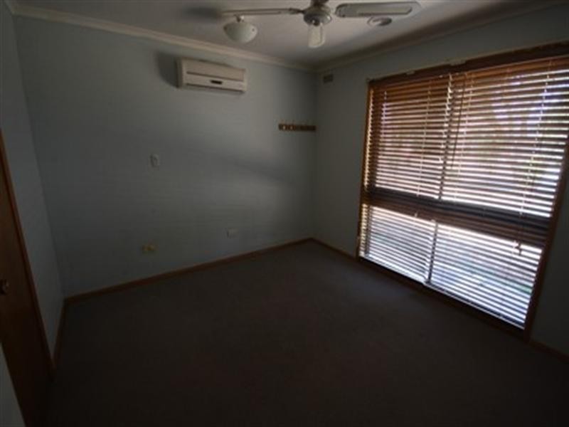 1 Phillips Street, Rochester VIC 3561