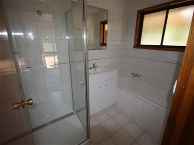 1 Phillips Street, Rochester VIC 3561