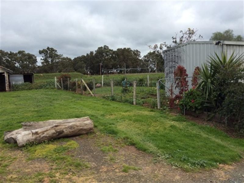 180 Tasker Road, Rochester VIC 3561