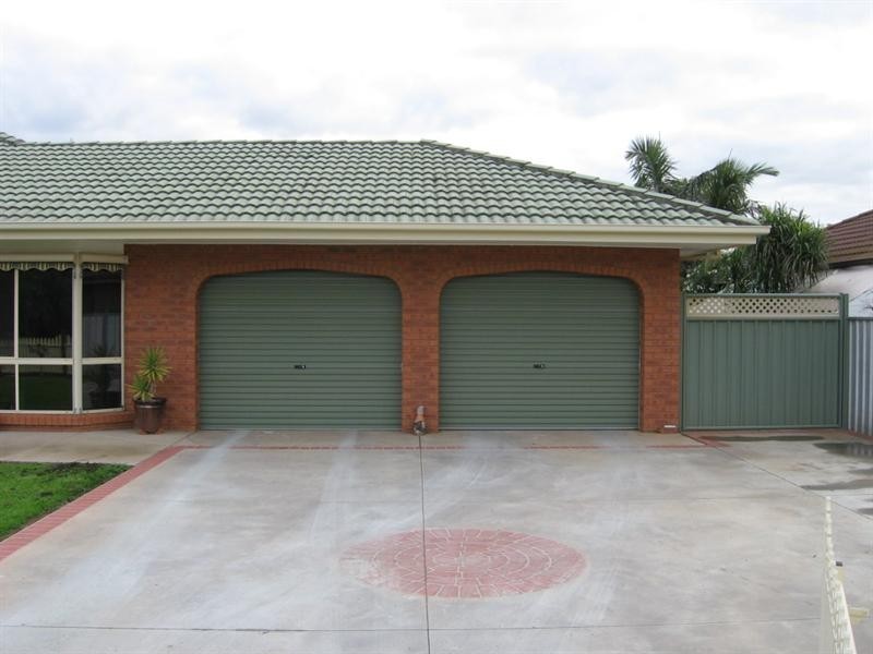 36 Kerford Street, Rochester VIC 3561