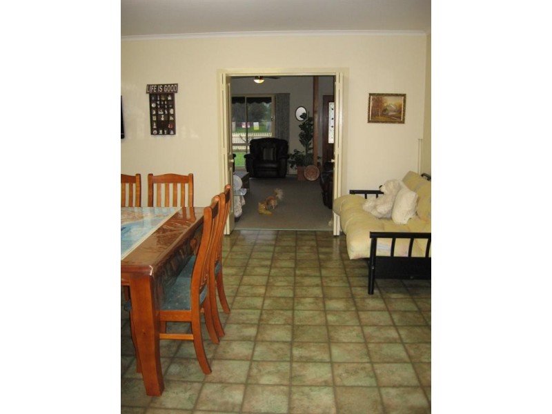 36 Kerford Street, Rochester VIC 3561