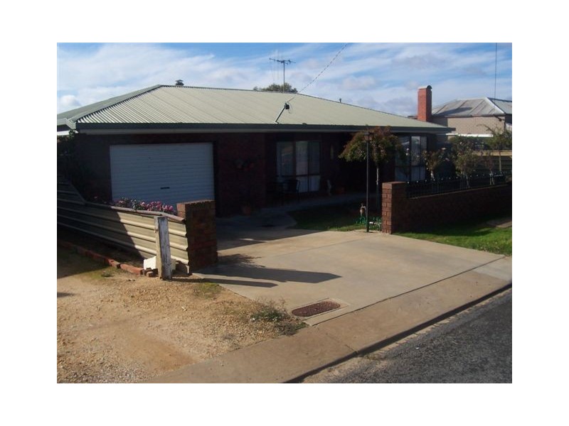 26 Bowen Street, St Arnaud VIC 3478