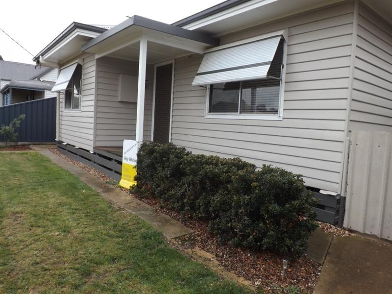 8 Butcher Street, St Arnaud VIC 3478