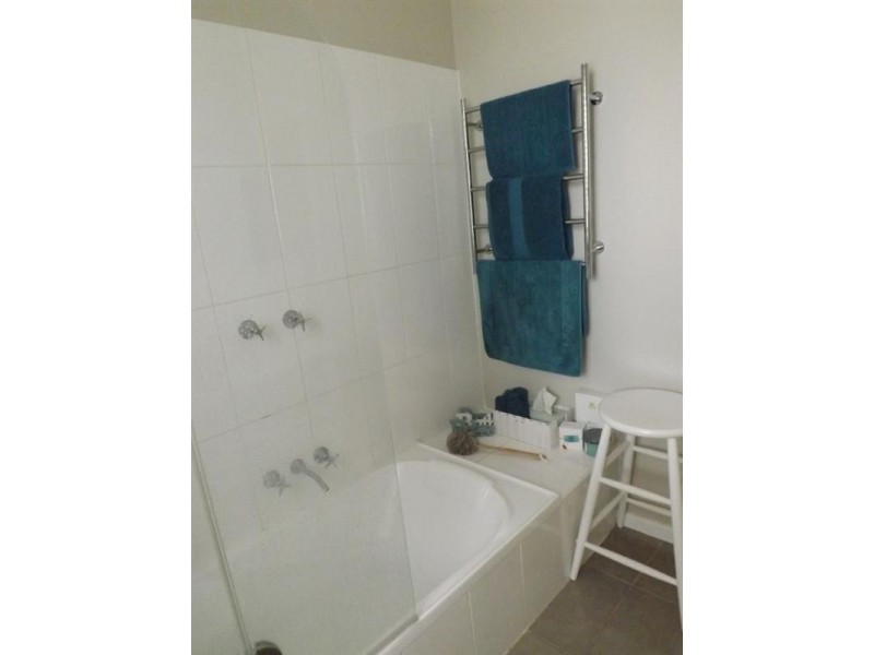 8 Butcher Street, St Arnaud VIC 3478