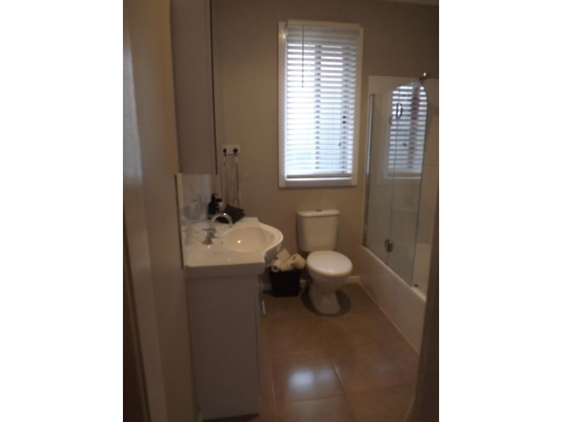 8 Butcher Street, St Arnaud VIC 3478