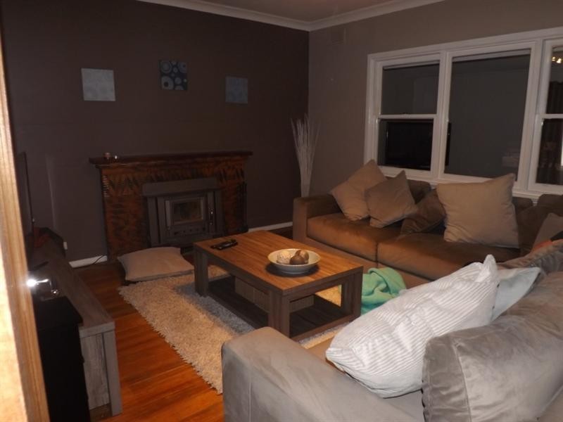 8 Butcher Street, St Arnaud VIC 3478