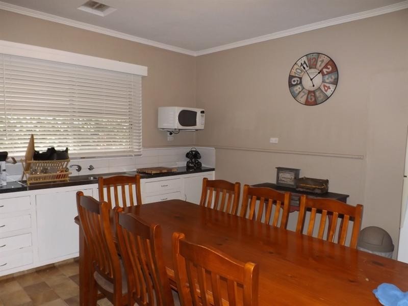 8 Butcher Street, St Arnaud VIC 3478