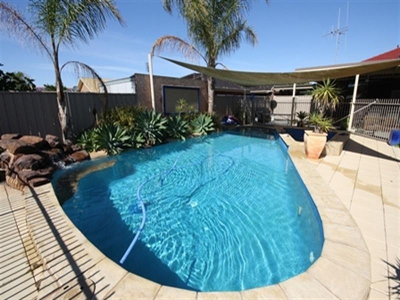 55 Queen Street, Rochester VIC 3561