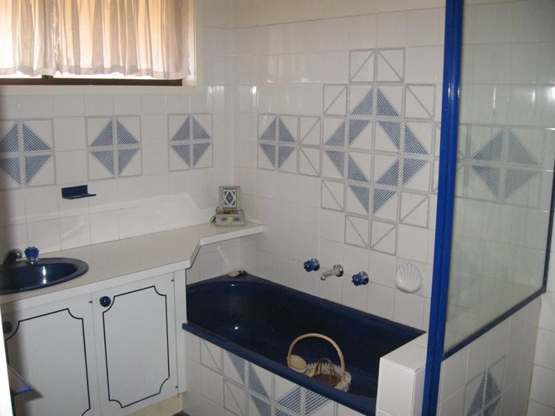 74 Queen Street, Rochester VIC 3561