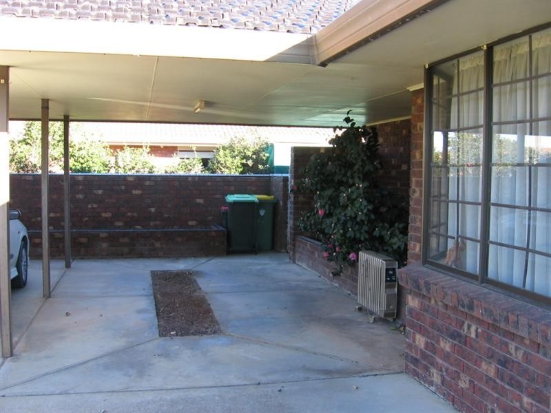 74 Queen Street, Rochester VIC 3561