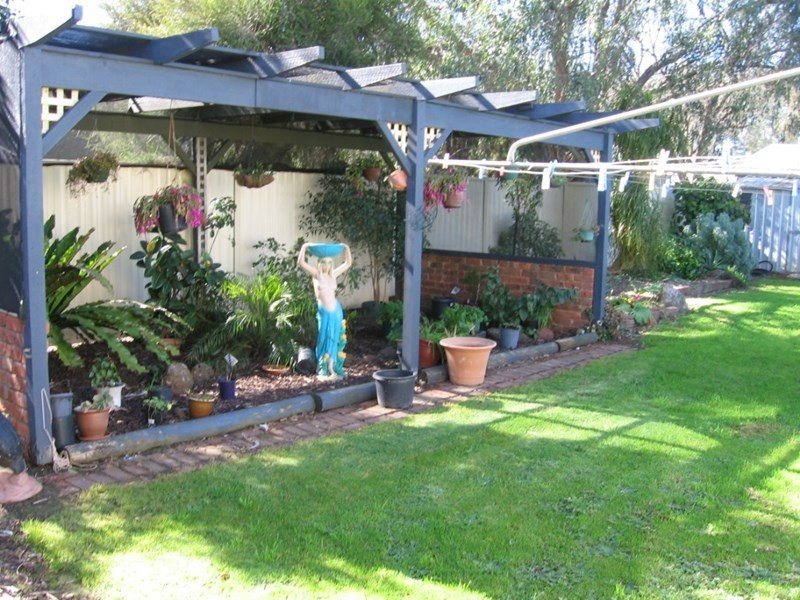 65 Victoria Street, Rochester VIC 3561