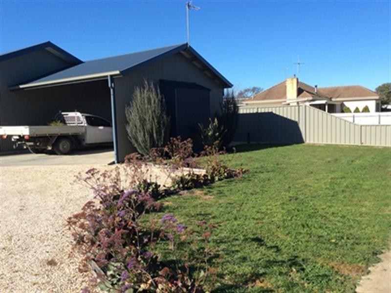 120 Railway Place, Elmore VIC 3558