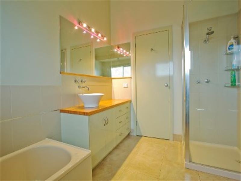 120 Railway Place, Elmore VIC 3558