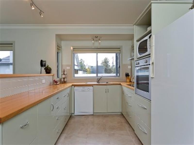 120 Railway Place, Elmore VIC 3558