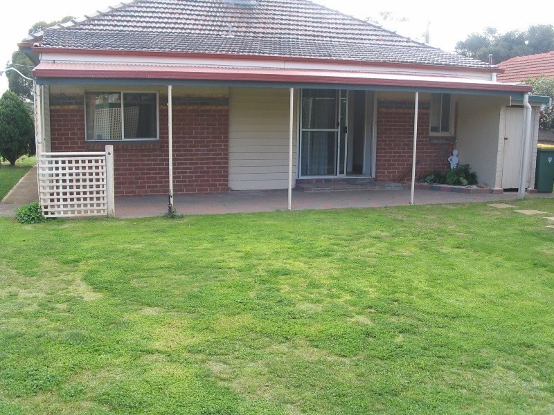 13 Edward Street, Rochester VIC 3561