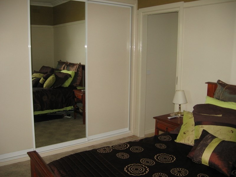 8 Northcote Street, Rochester VIC 3561