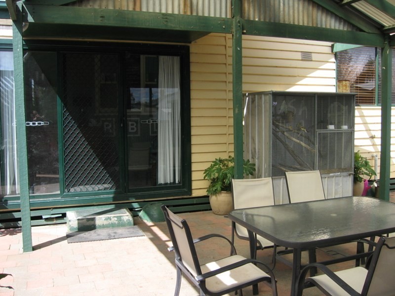 8 Northcote Street, Rochester VIC 3561