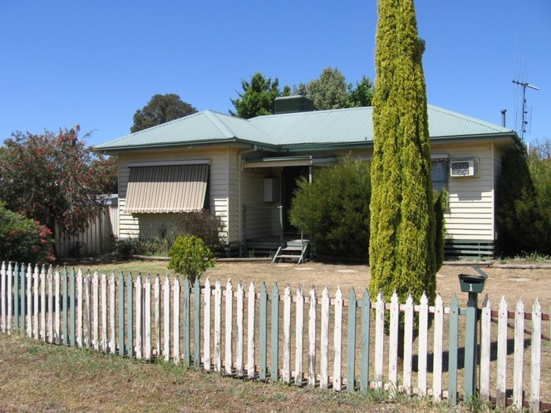 1 Stephen Street, Rochester VIC 3561