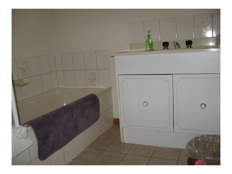 1/112 Hervey Street, Elmore VIC 3558