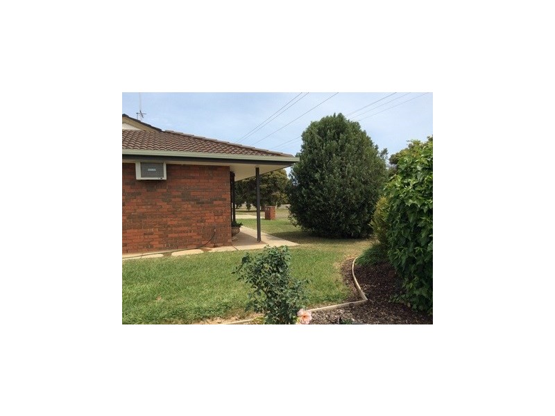 1/112 Hervey Street, Elmore VIC 3558