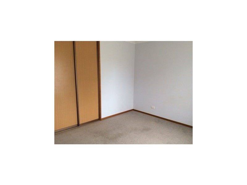 1/112 Hervey Street, Elmore VIC 3558