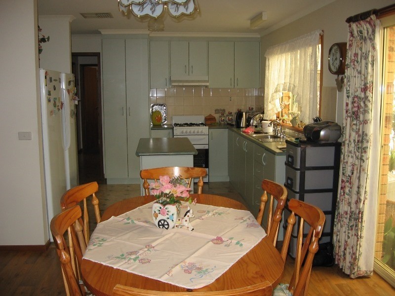 84 Ramsay Street, Rochester VIC 3561