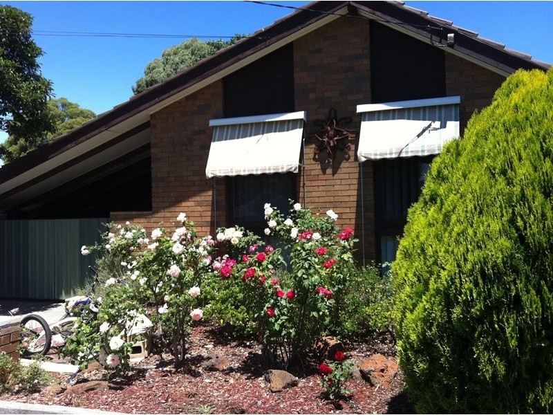 1 Hunter Avenue, California Gully VIC 3556