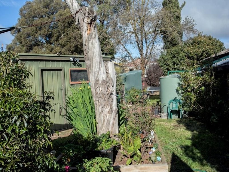 1 Hunter Avenue, California Gully VIC 3556