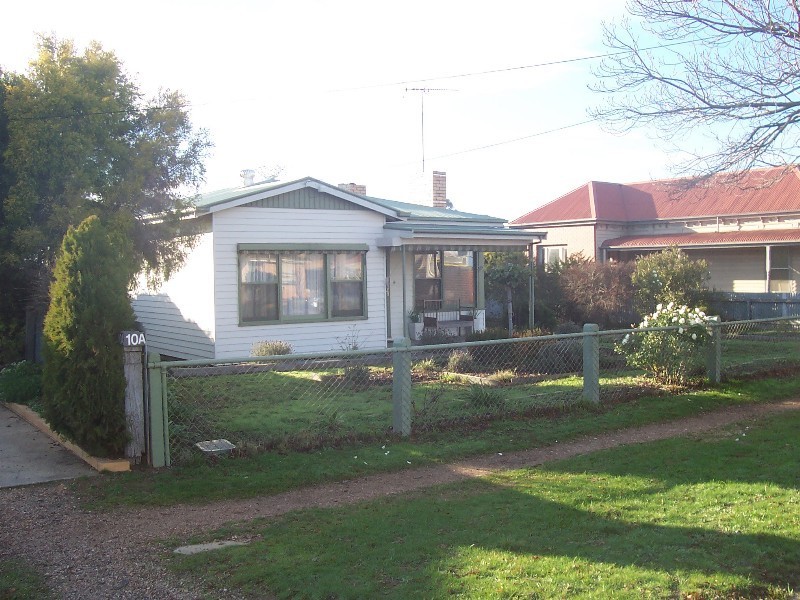 10 Silvermines Road, St Arnaud VIC 3478