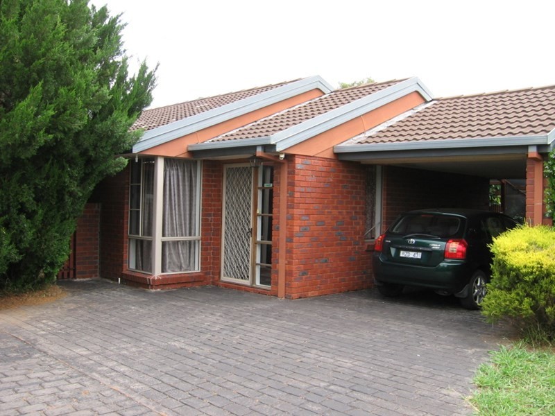 9 Phillip Street, Rochester VIC 3561