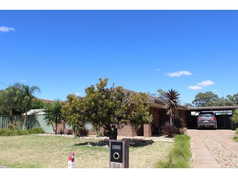 54 Hopetoun Street, Rochester VIC 3561