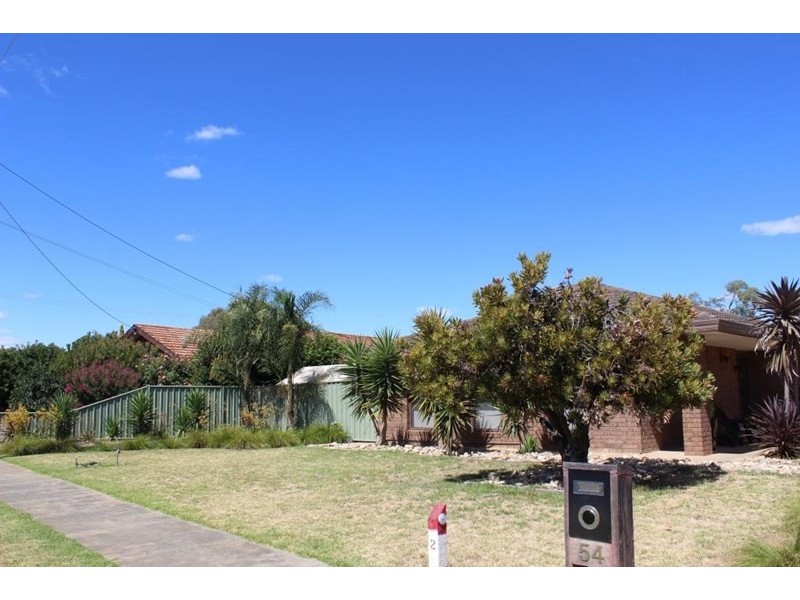 54 Hopetoun Street, Rochester VIC 3561
