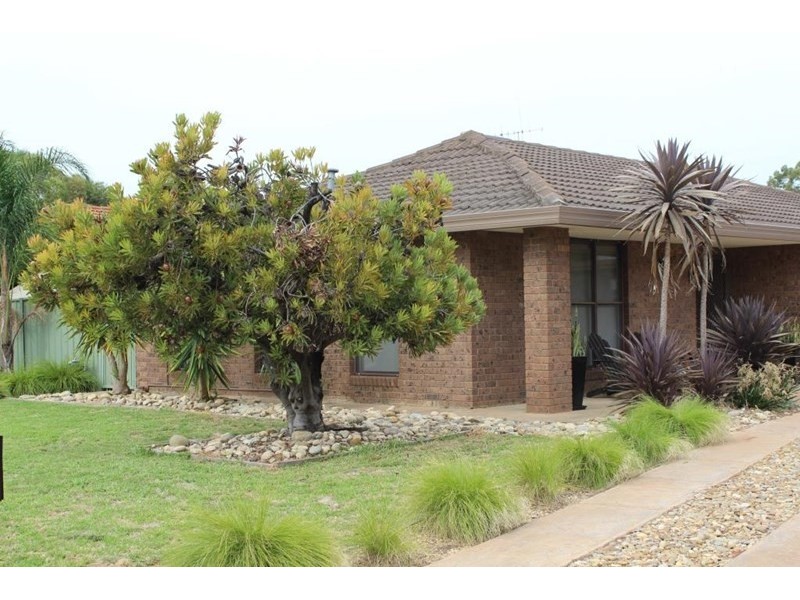 54 Hopetoun Street, Rochester VIC 3561