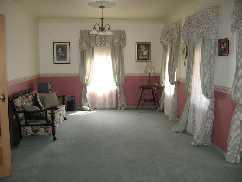 17 Jeffrey Street, Elmore VIC 3558