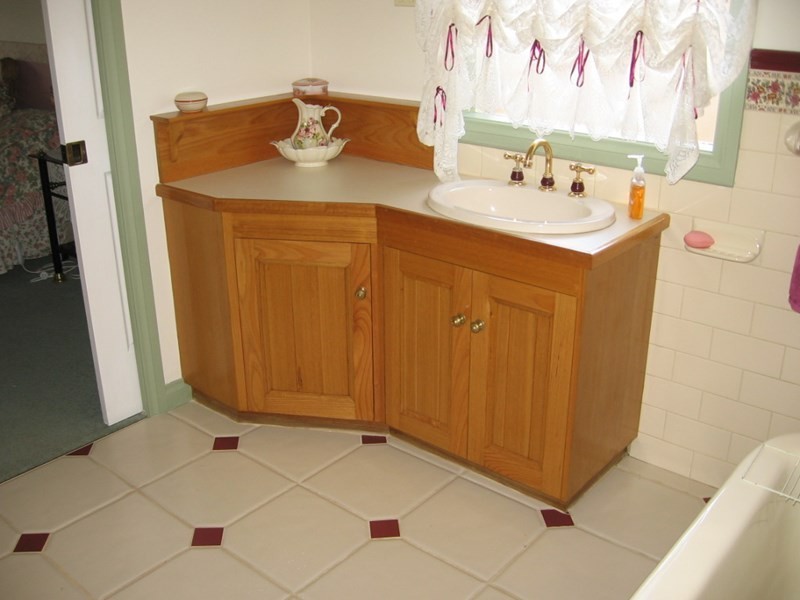 17 Jeffrey Street, Elmore VIC 3558