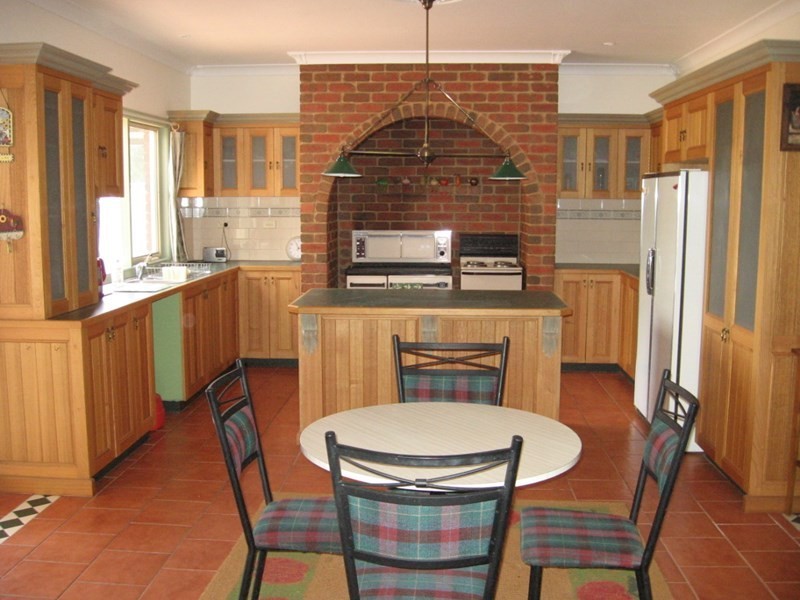 17 Jeffrey Street, Elmore VIC 3558